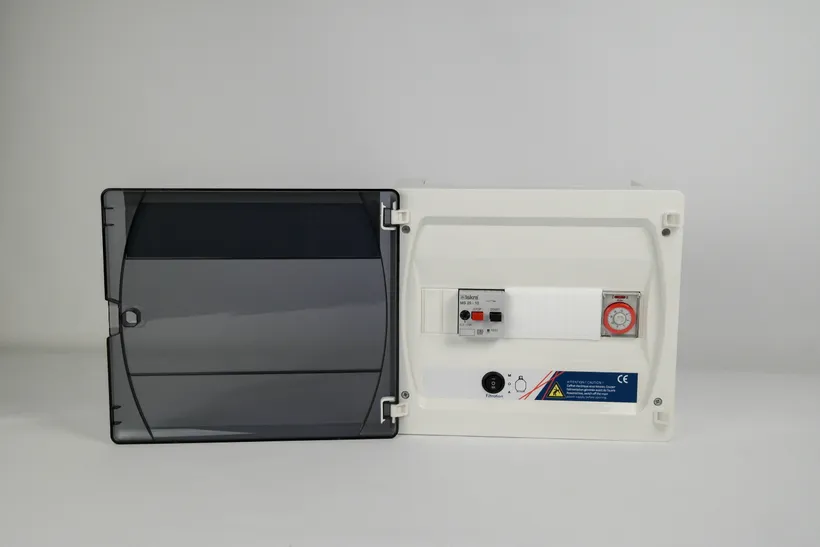 COFFRET FILTRATION ALIZE MONO OU BALAI 4-6,3A 3 COFFRET FILTRATION ALIZE MONO OU BALAI 4-6,3A