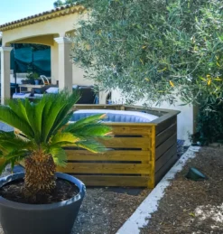 HABILLAGE BOIS POUR SPA -Magasin Piscine habillage bois pour spa 10